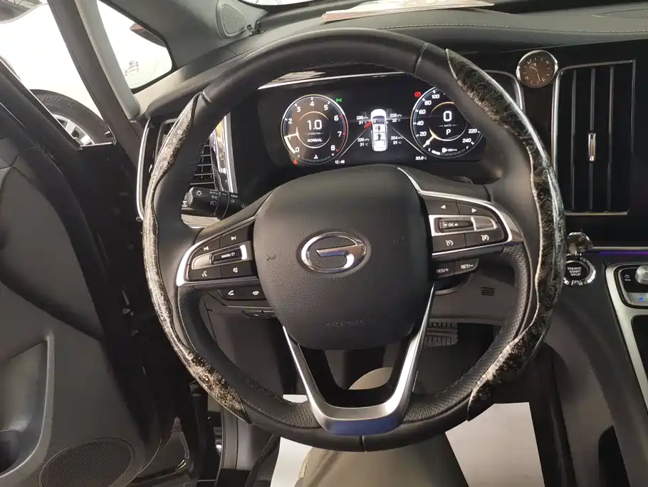 GAC Motor Trumpchi M8 — фото 15