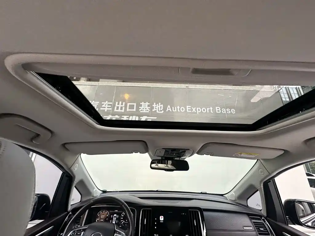 GAC Motor Trumpchi M8 — фото 15
