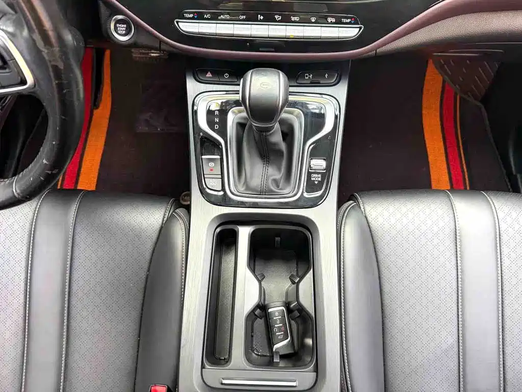 GAC Motor Trumpchi M6 — фото 11