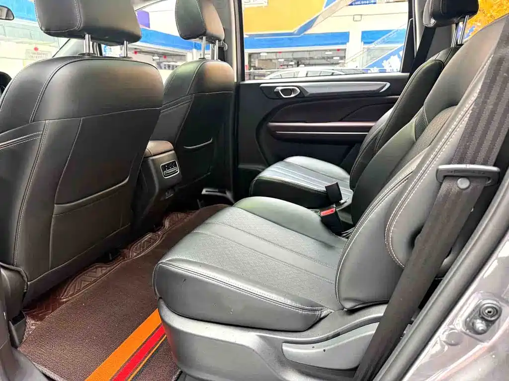 GAC Motor Trumpchi M6 — фото 9