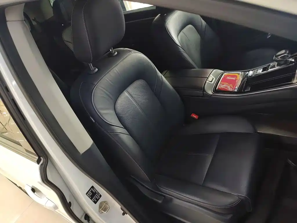 GAC Motor Trumpchi M8 — фото 20
