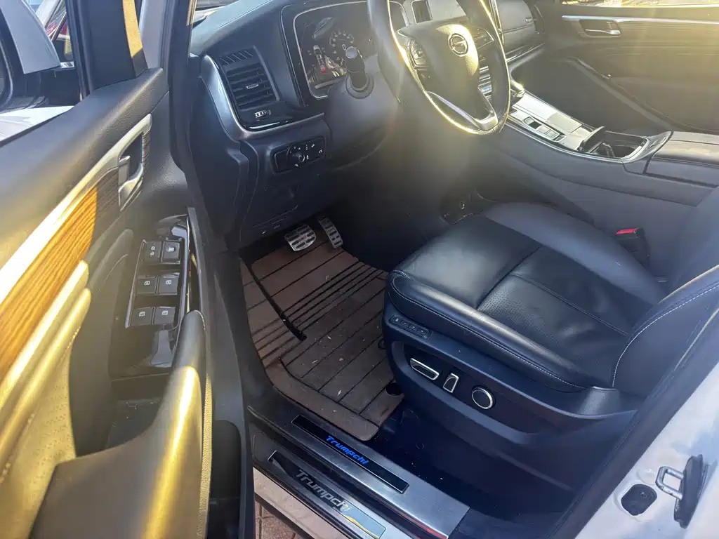 GAC Motor Trumpchi M8 — фото 10