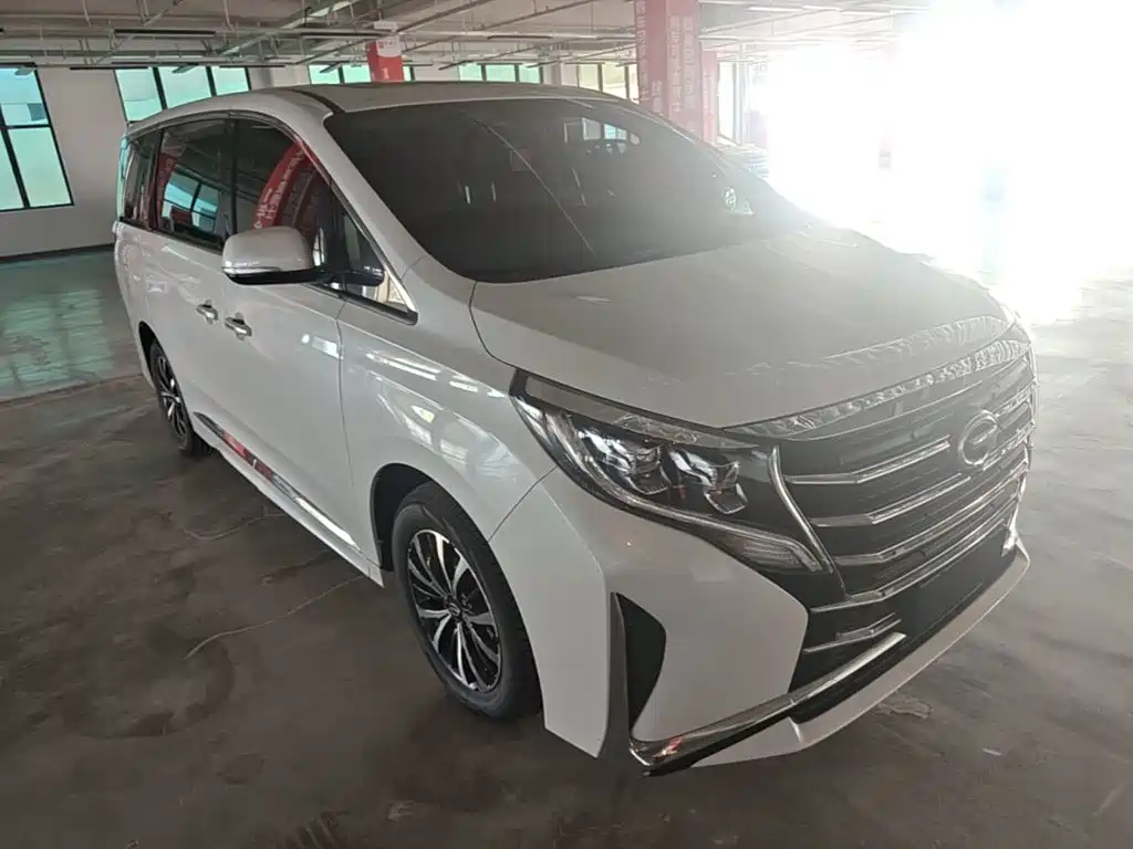 GAC Motor Trumpchi M8 — фото 4
