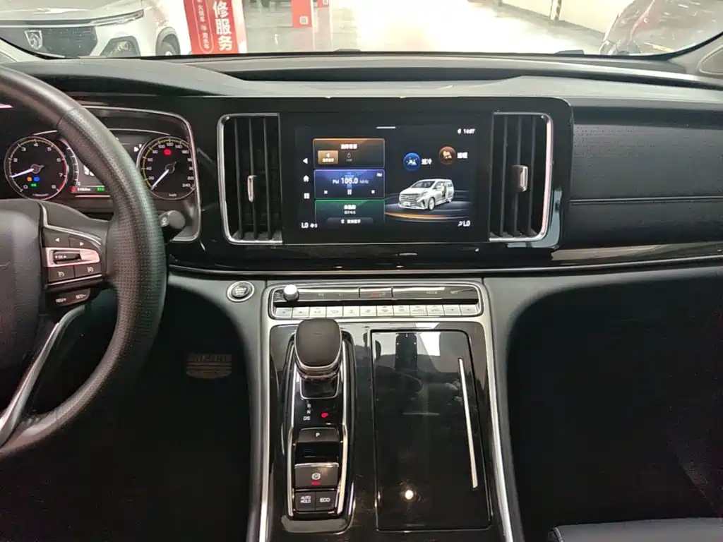 GAC Motor Trumpchi M8 — фото 13