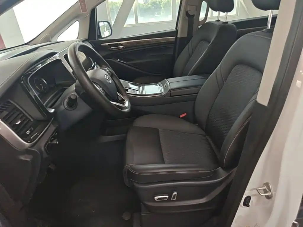 GAC Motor Trumpchi M8 — фото 15
