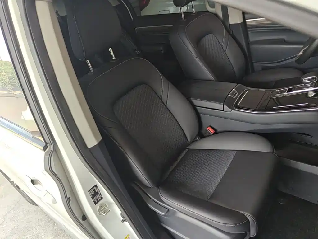 GAC Motor Trumpchi M8 — фото 25