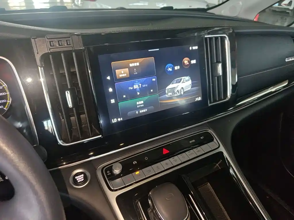 GAC Motor Trumpchi M8 — фото 13