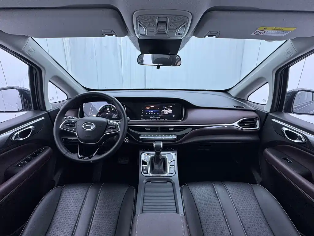 GAC Motor Trumpchi M6 — фото 14
