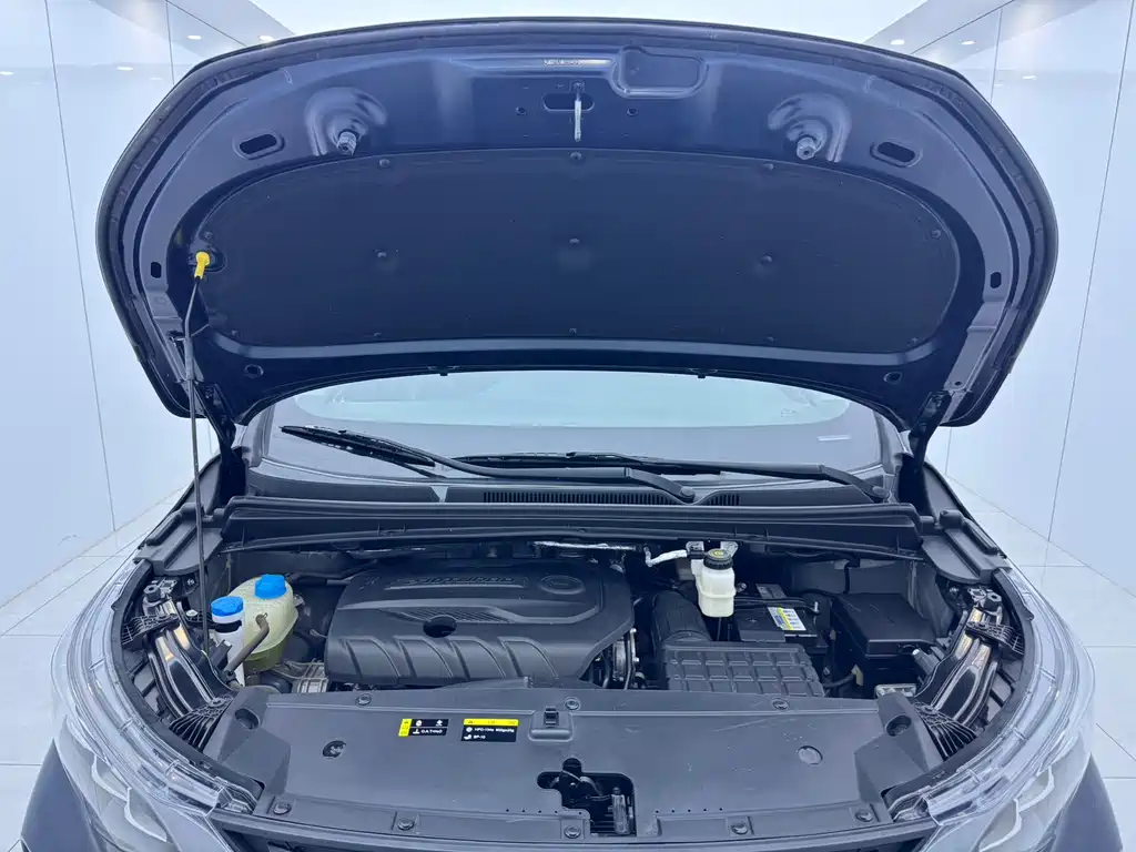 GAC Motor Trumpchi M6 — фото 17