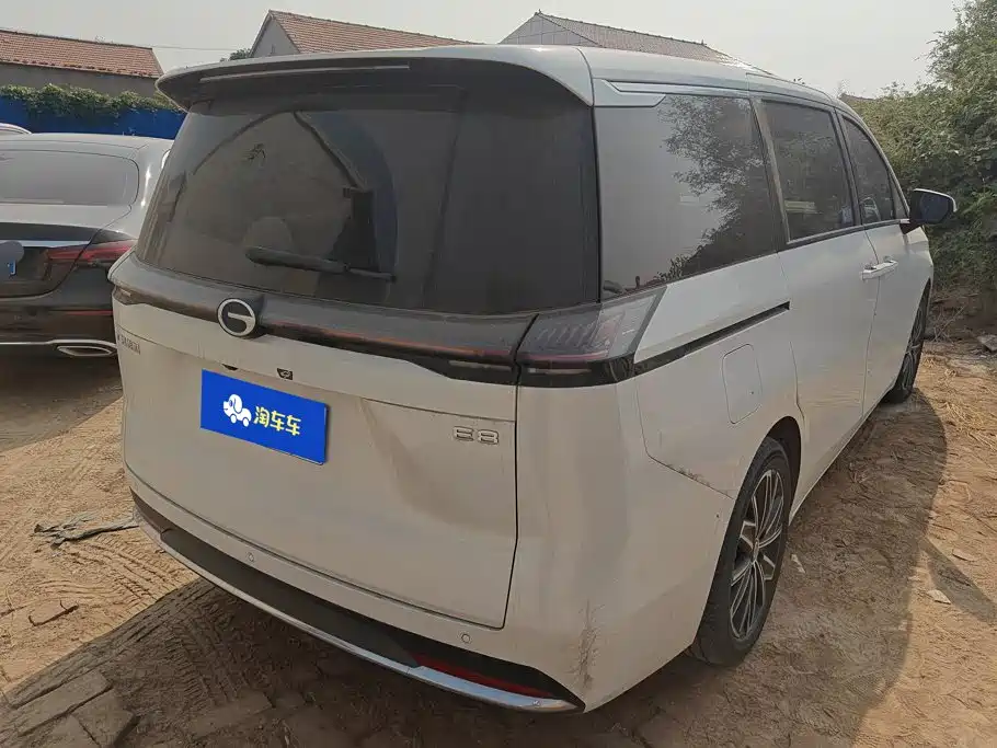 GAC Motor Trumpchi E8 — фото 3