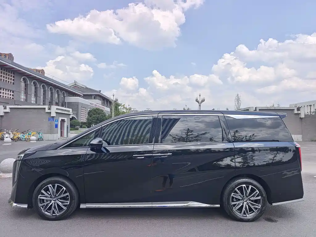 GAC Motor Trumpchi M8 — фото 3