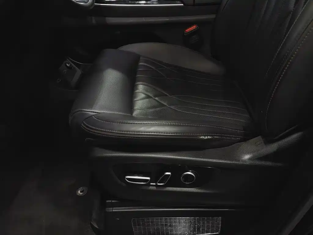 GAC Motor Trumpchi M8 — фото 20