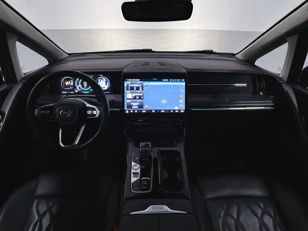 GAC Motor Trumpchi M8 — фото 5