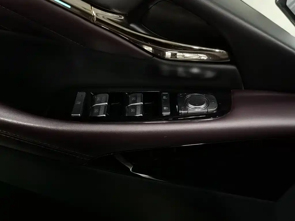GAC Motor Trumpchi M8 — фото 9