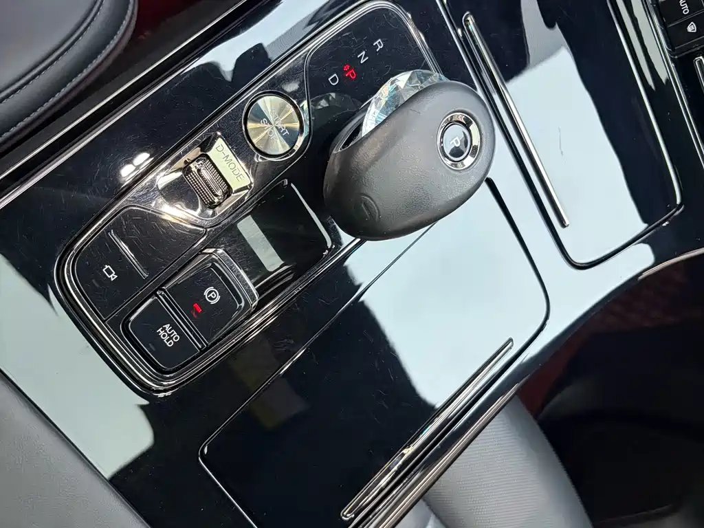 GAC Motor Trumpchi M8 — фото 9
