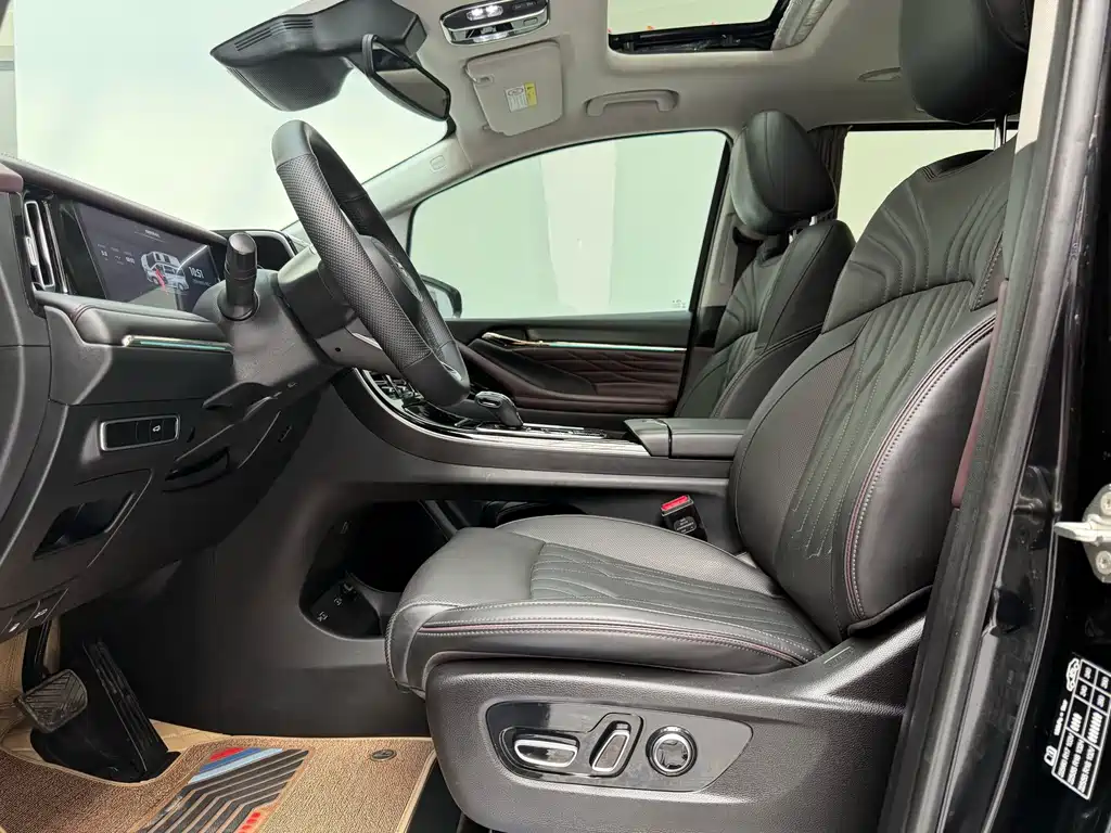 GAC Motor Trumpchi M8 — фото 4