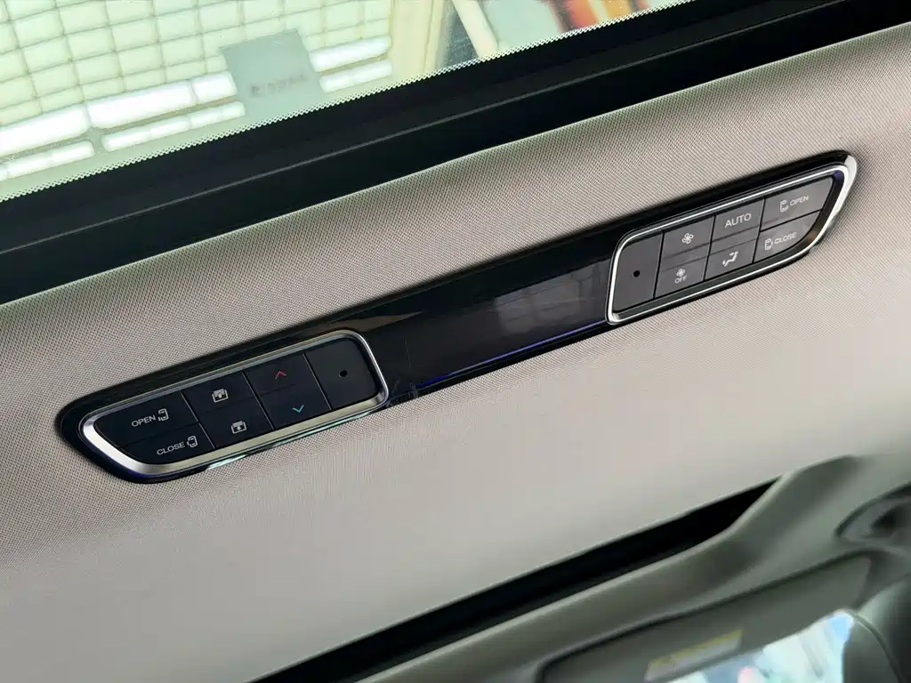 GAC Motor Trumpchi M8 — фото 9