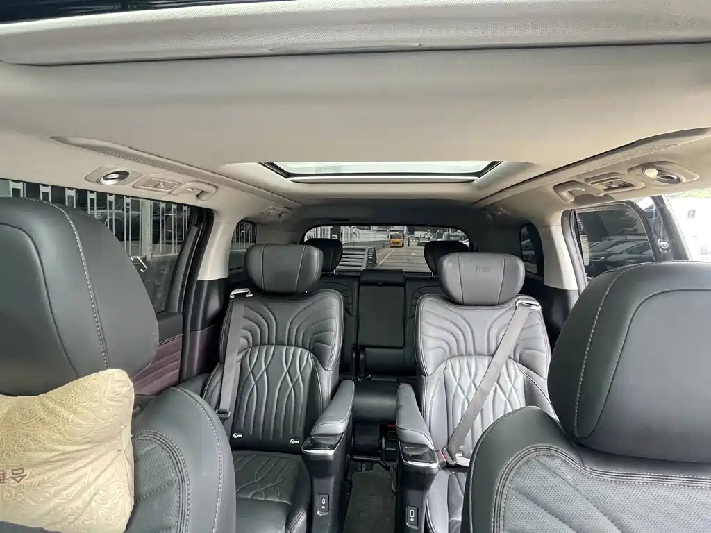 GAC Motor Trumpchi M8 — фото 14