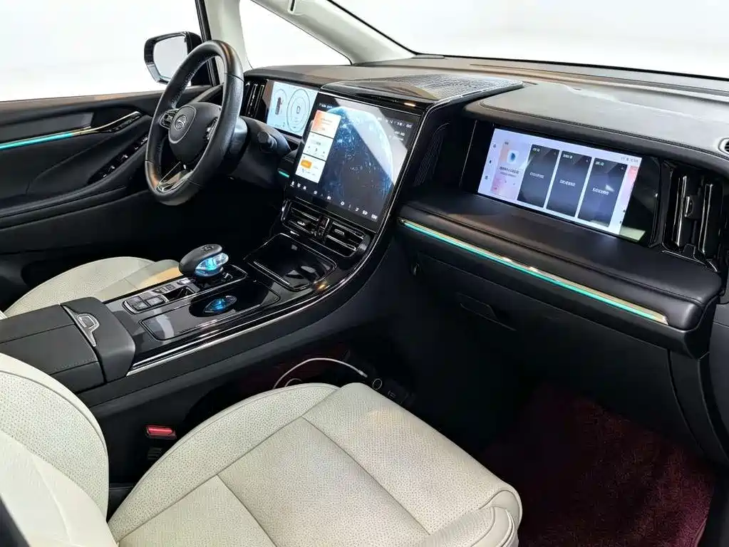 GAC Motor Trumpchi E9 — фото 7