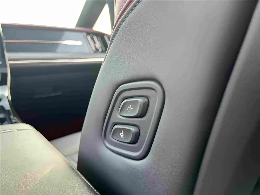 GAC Motor Trumpchi M8 — фото 23