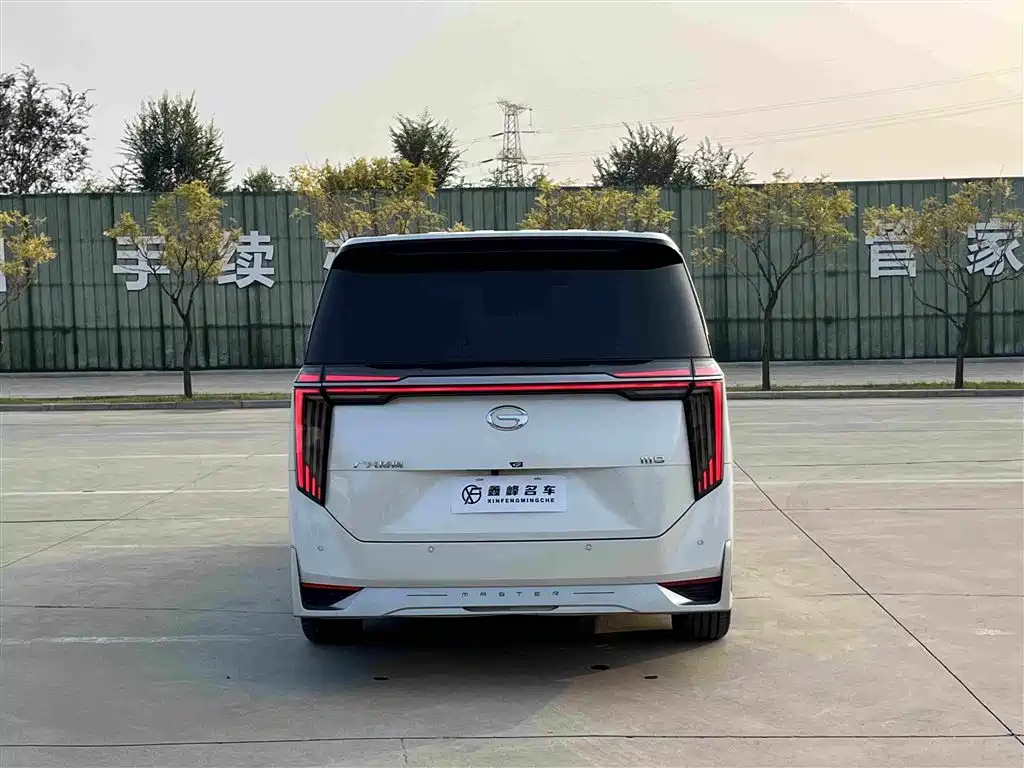 GAC Motor Trumpchi M8 — фото 38