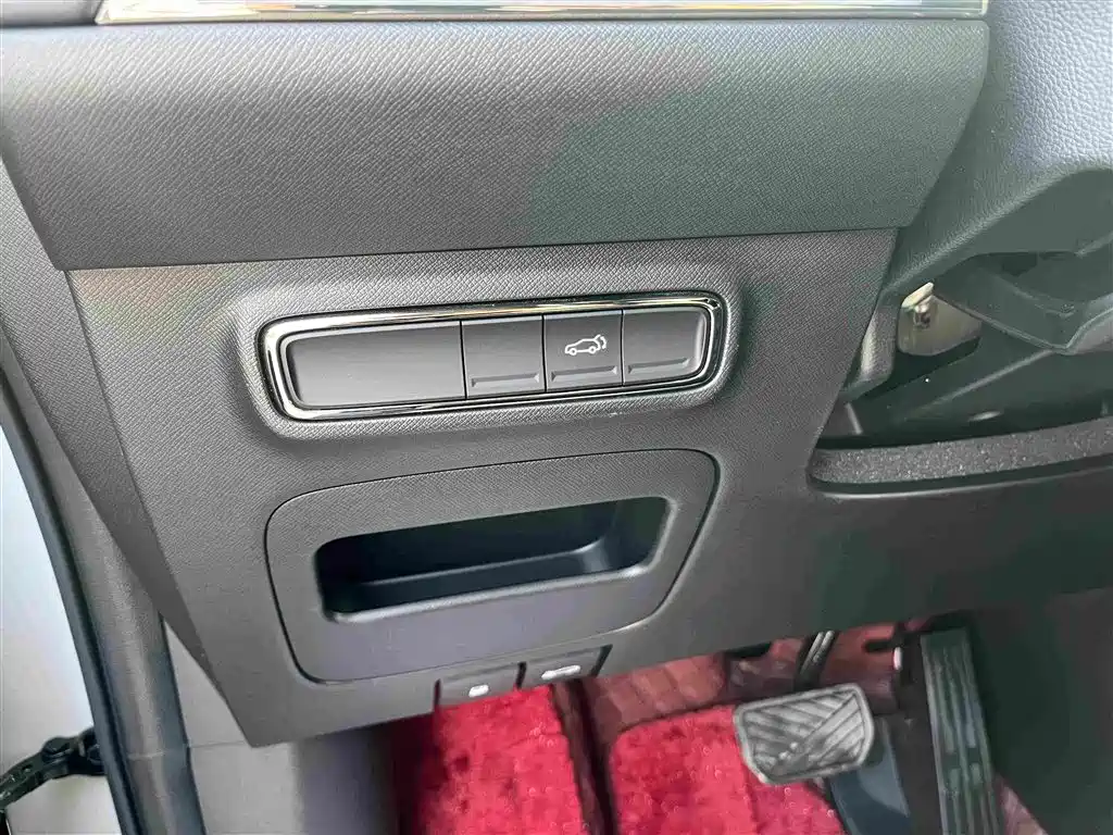 GAC Motor Trumpchi M8 — фото 10