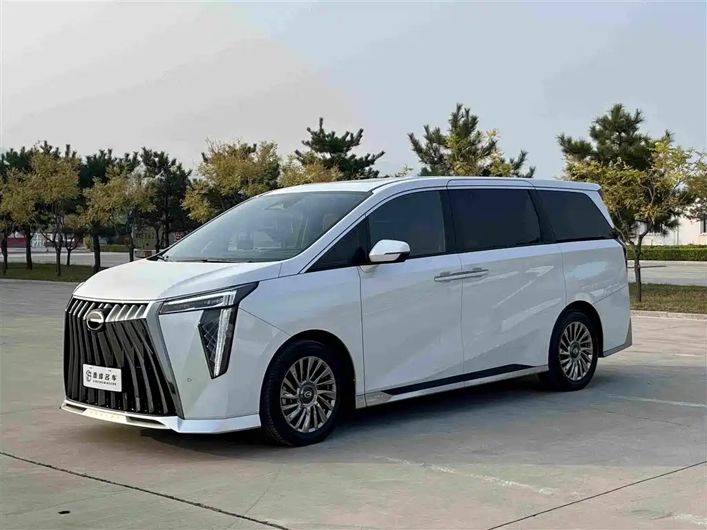 GAC Motor Trumpchi M8
