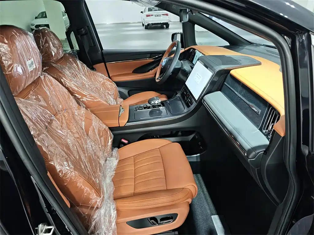GAC Motor Trumpchi E9 — фото 14