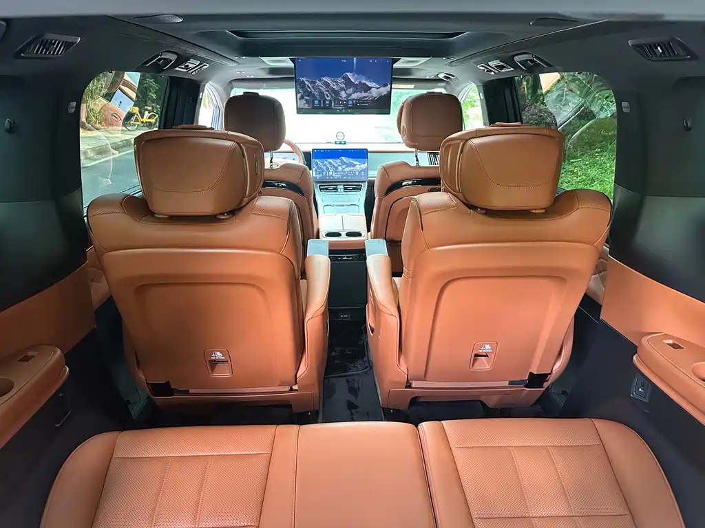 GAC Motor Trumpchi Xiangwang M8 — фото 19