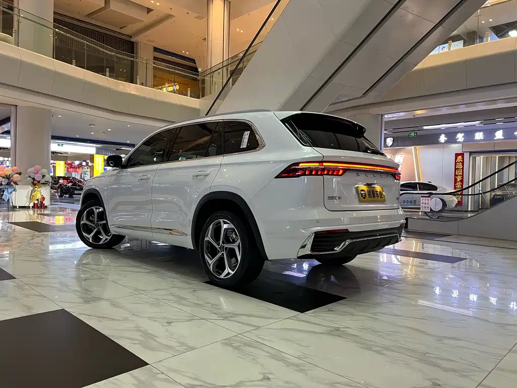 Geely Xingyue L — фото 7