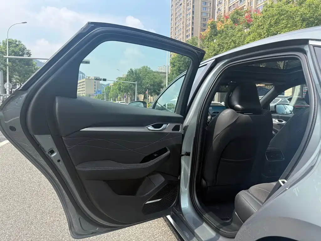 Geely Xingrui — фото 11