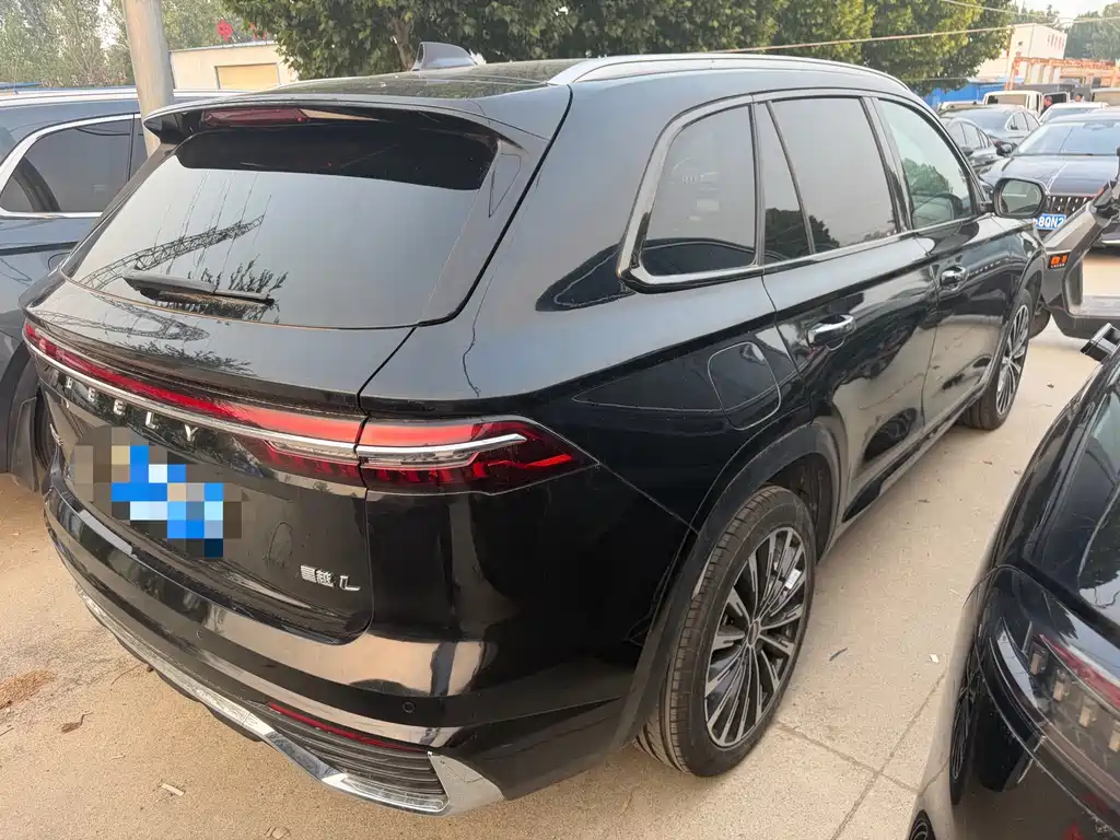 Geely Xingyue L — фото 10