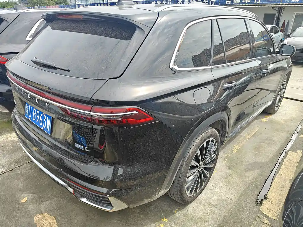 Geely Xingyue L — фото 16