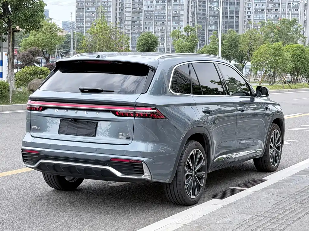 Geely Xingyue L — фото 16