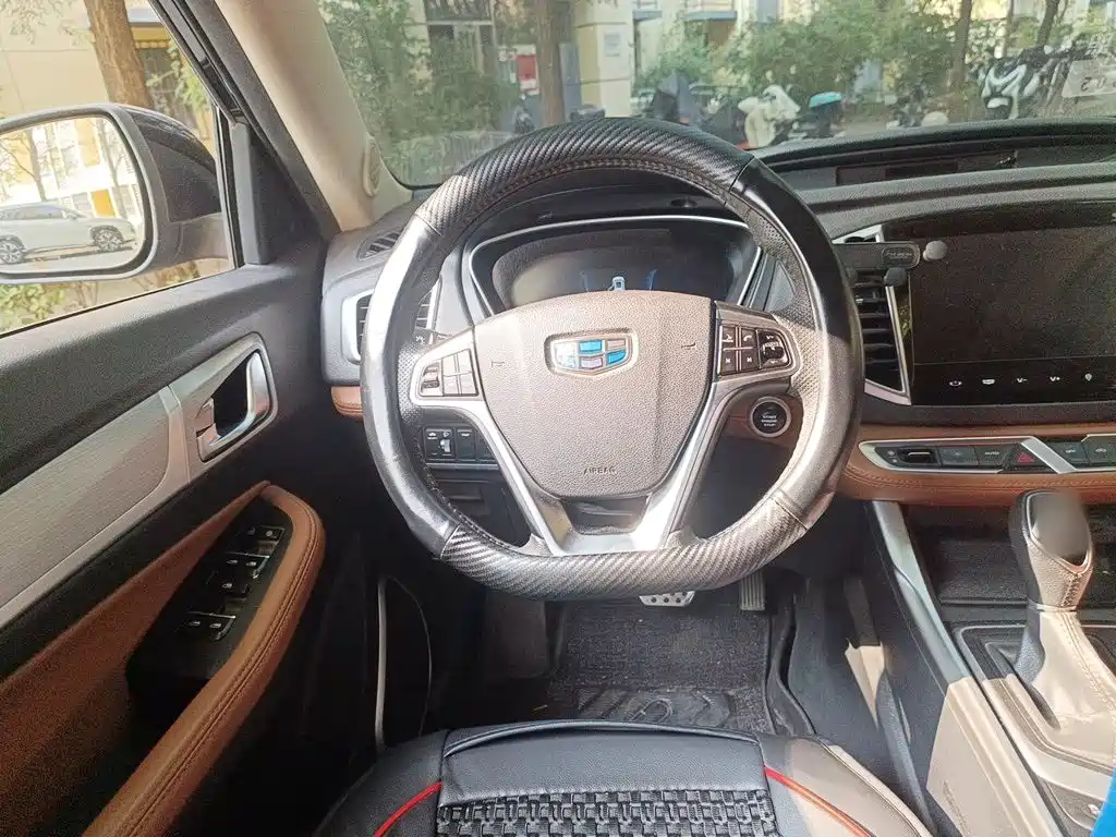Geely Vision X6 — фото 11