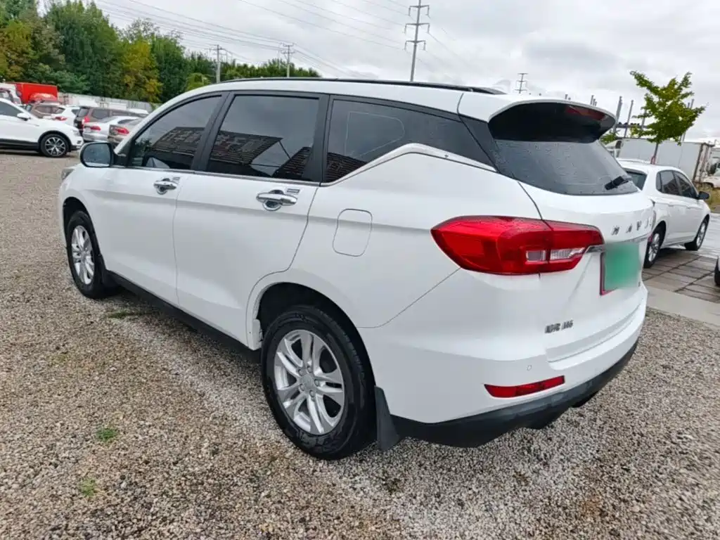 Haval M6 — фото 5