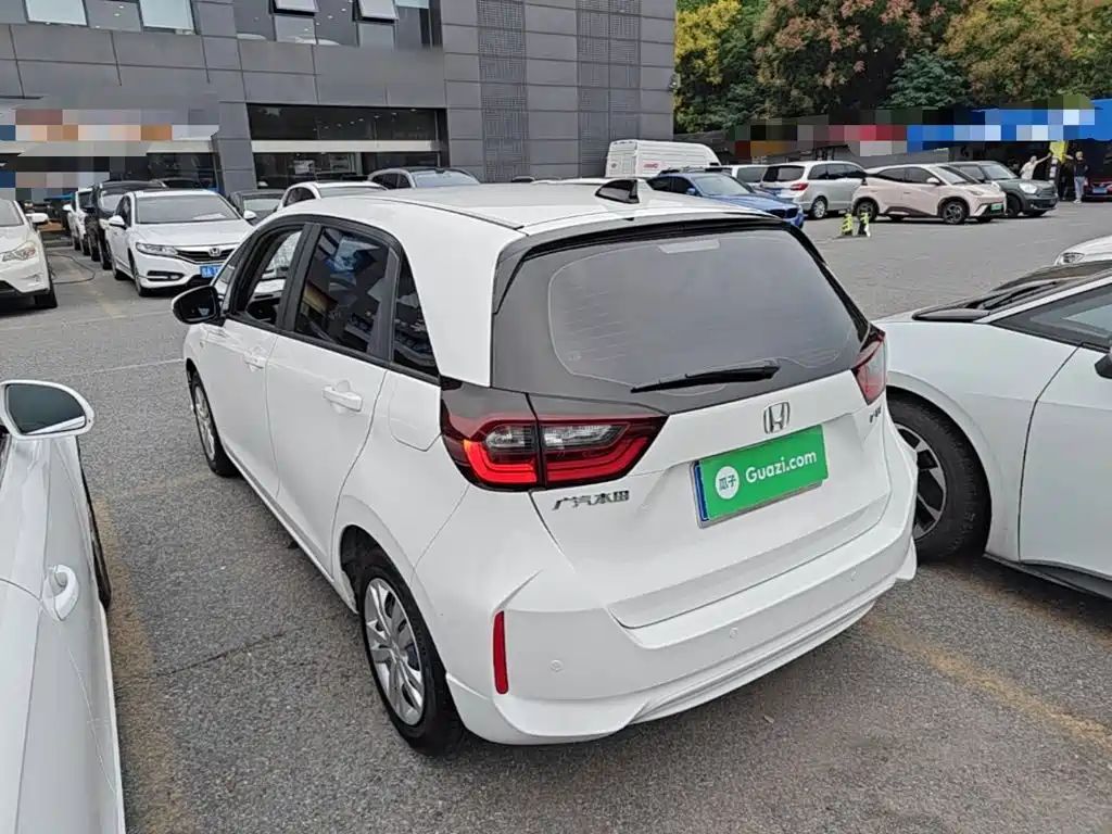 Honda Fit — фото 5