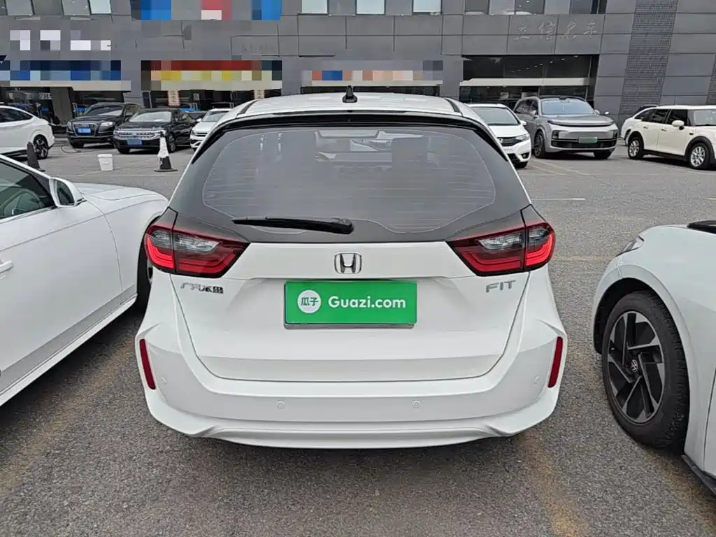 Honda Fit — фото 6