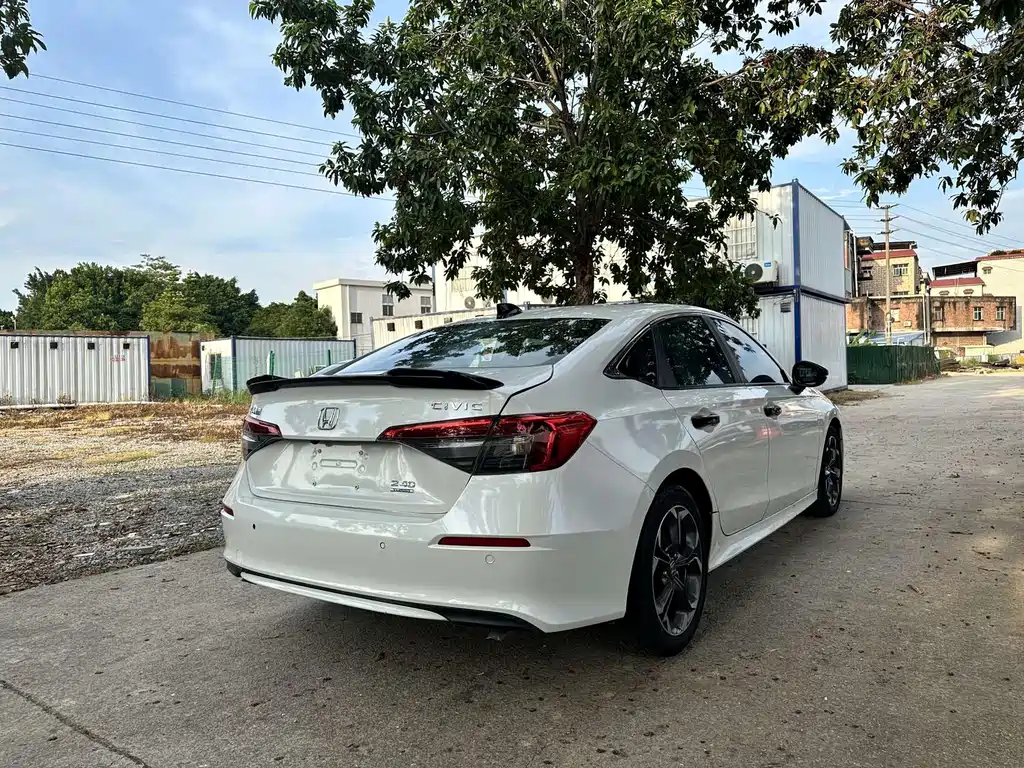 Honda Civic — фото 3