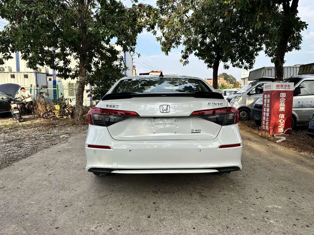 Honda Civic — фото 6