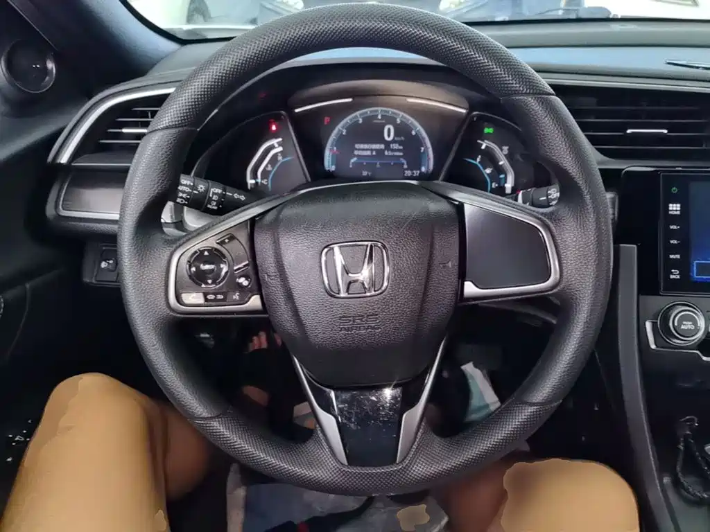 Honda Civic — фото 11