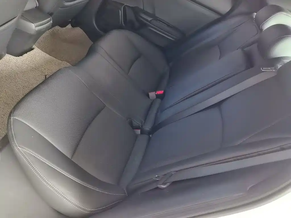 Honda Civic — фото 17
