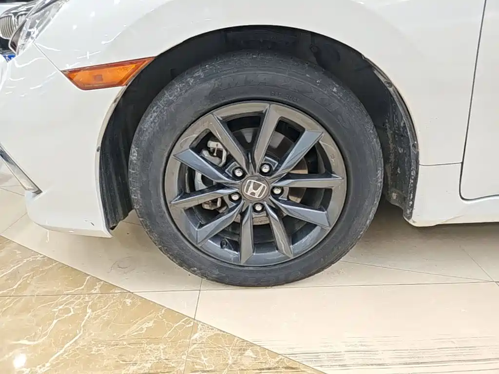 Honda Civic — фото 23