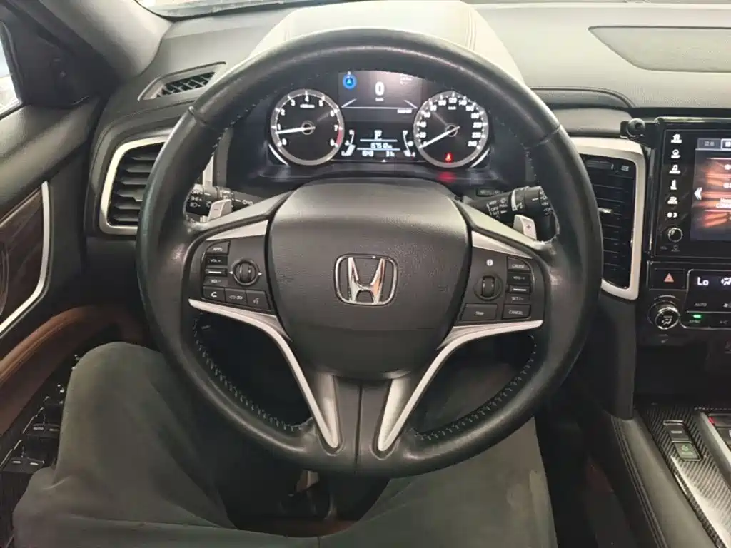 Honda UR-V — фото 11