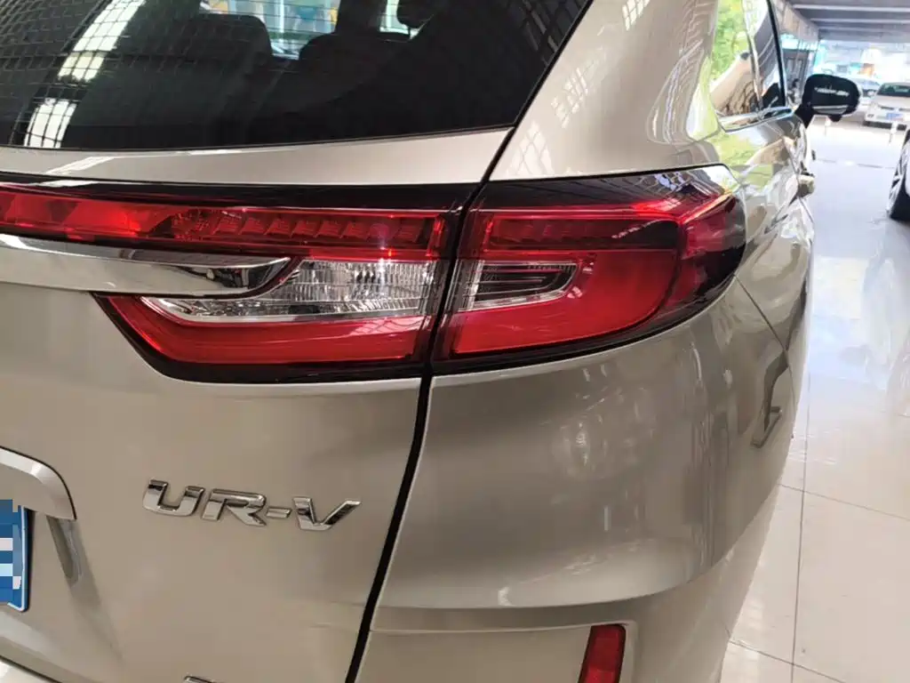 Honda UR-V — фото 8