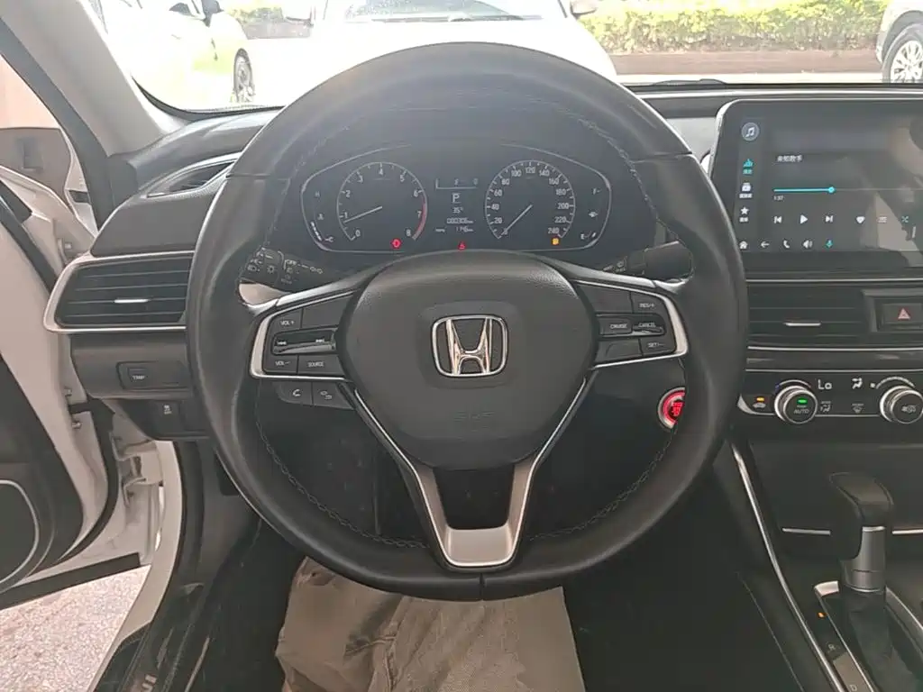 Honda Inspire — фото 11