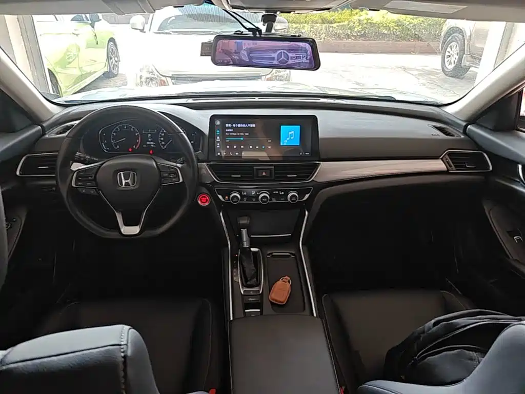 Honda Inspire — фото 10