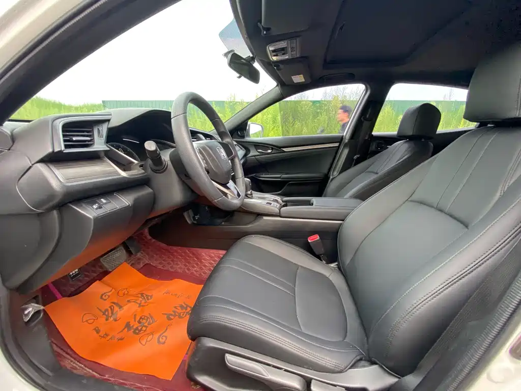 Honda Civic — фото 7