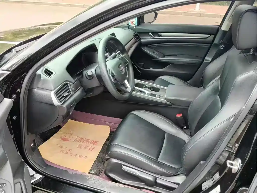 Honda Accord — фото 6