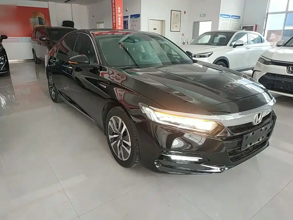 Honda Accord — фото 4